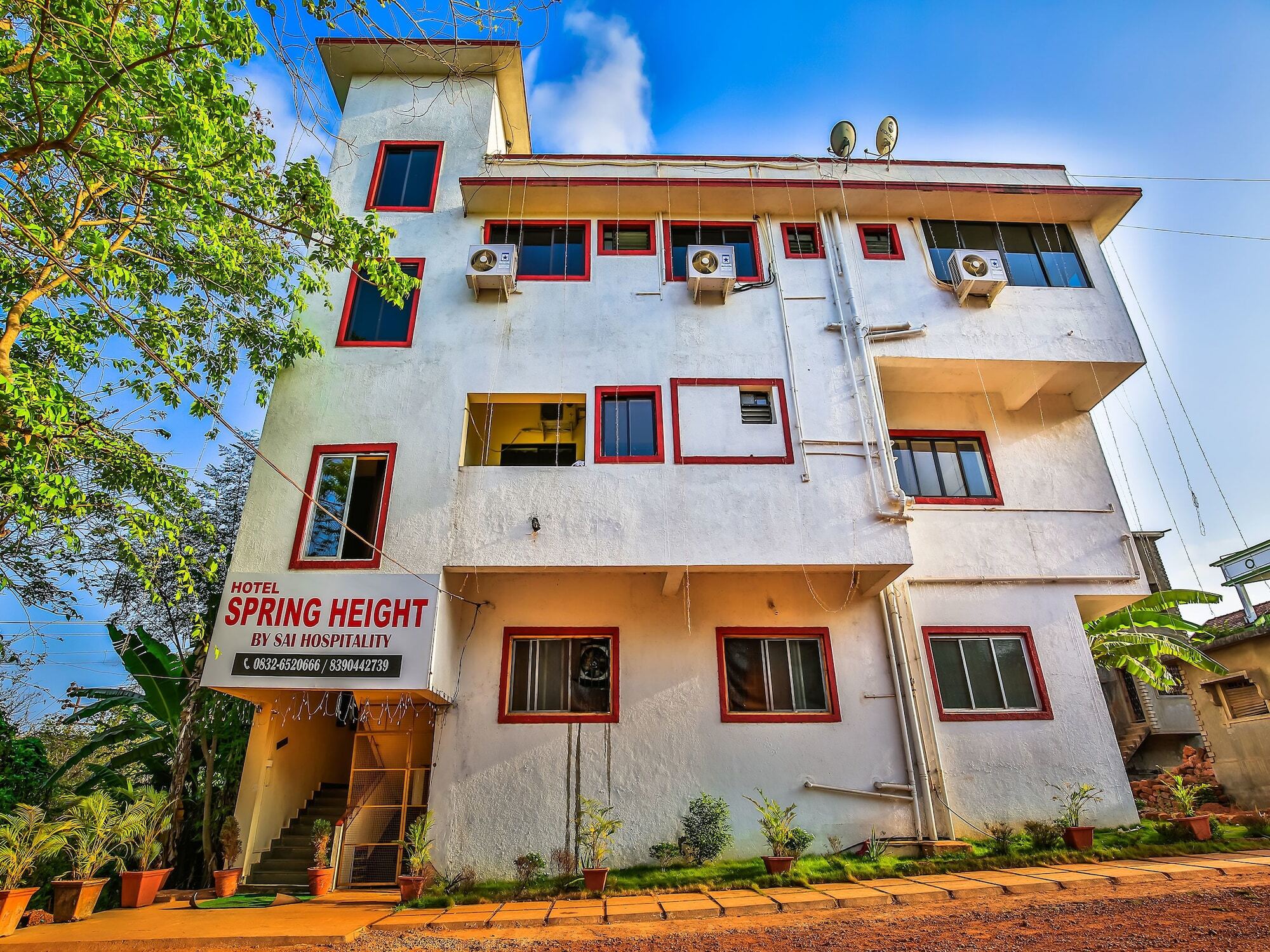 Oyo 14276 Hotel Spring Height Acaro Екстер'єр фото